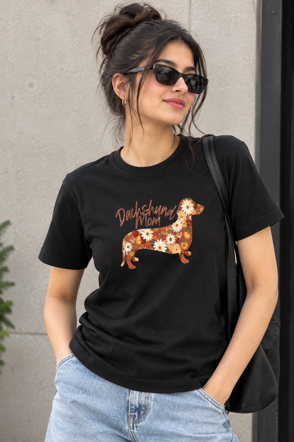 LY Tee Dachshund Mom Print Classic Crew T-Shirt | Unisex | 100% cotton | Regular fit